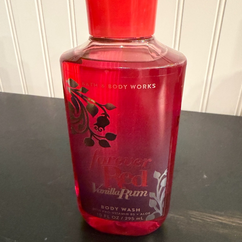 Bath & Body Works Forever Red Vanilla Rum Body Wash NEW Discontinued scent